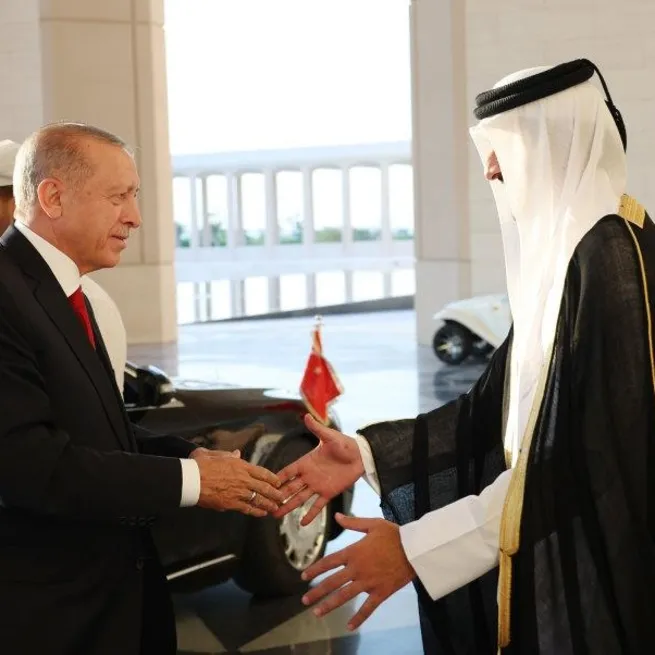 Başkan Erdoğandan Körfez çıkarması! Bu kareler dostluğa dostluk Katar... Görüşmede Messi detayı