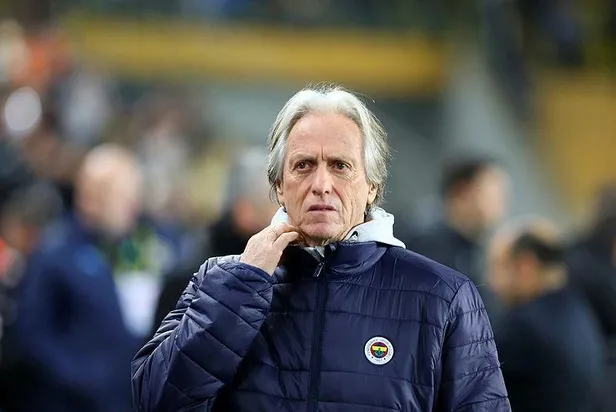 sampiyon-lideri-devirdi-trabzonspor-2-0-fenerbahce-mac-sonucu-ozet-1671910858861.jpeg Şampiyon lideri devirdi! Trabzonspor 2-0 Fenerbahçe (MAÇ SONUCU-ÖZET)-21