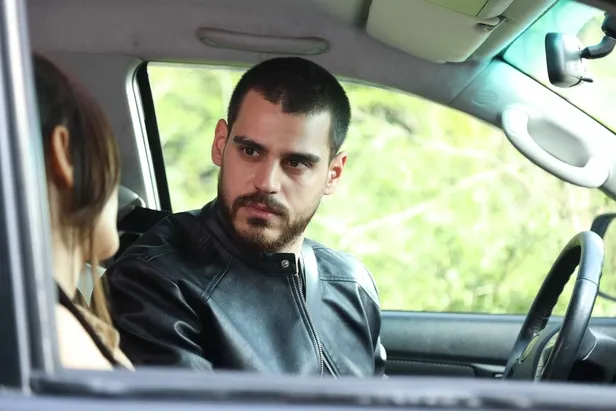 cihan-unal-yalniz-kurt-ayrildi-mi-cihan-unal-diziden-ayrildi-mi-yalniz-kurt-davut-oldu-mu-nerede-1651864817274.jpg Cihan Ünal diziden ayrıldı mı? Yalnız Kurt Davut öldü mü, nerede? Cihan Ünal Yalnız Kurt ayrıldı mı?-4