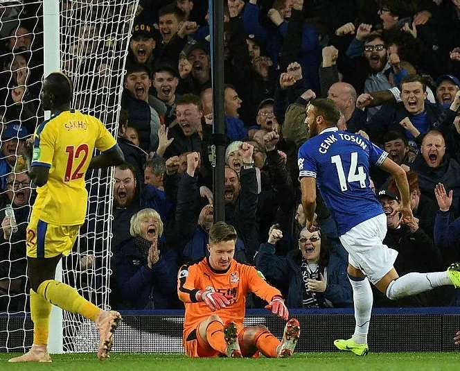 Cenk Tosun attı, Everton kazandı!