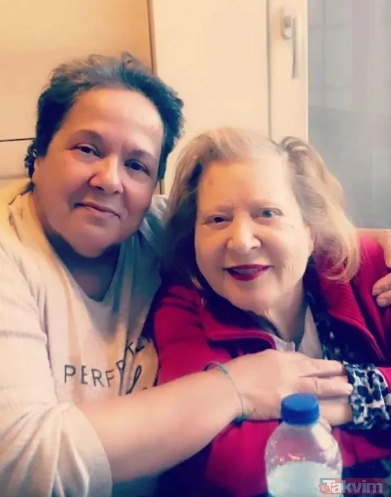 Engin Altan Düzyatan'ın son hali herkesi şaşkına çevirdi! Ekranlara dönmeye hazırlanan Neslişah Alkoçlar'ın eşi... - 16