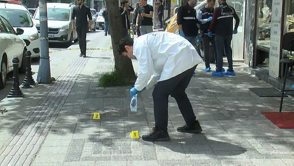 1650967733828.jpg Tuzla'da soygun dehşeti! Kuyumcuyu vurup bir torba altınla kayıplara karıştılar-3
