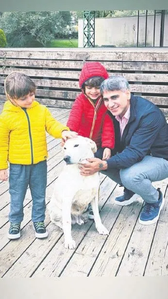 Doğuş evlatlarıyla gezdi