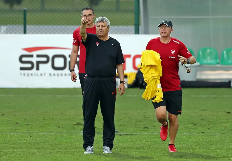 A Milli Futbol Takımı'nda mesai başladı! Türkiye - Rusya maçı ne zaman? - 3