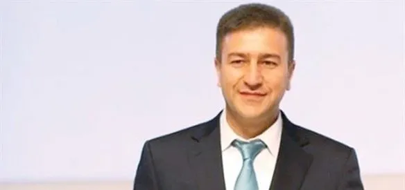 HAKKARİ'DE 1 KASIM MİLLETVEKİLİ GENEL SEÇİMİ'NDE AK PARTİ 1. SIRA ADAYI OLAN AHMET BUDAK, ŞEMDİNLİ İLÇESİNDEKİ EVİNİN ÖNÜNDE PKK'LI TERÖRİSTLERİN UZUN NAMLULU SİLAHLARLA DÜZENLEDİĞİ SALDIRI SONUCU HAYATINI KAYBETTİ.
