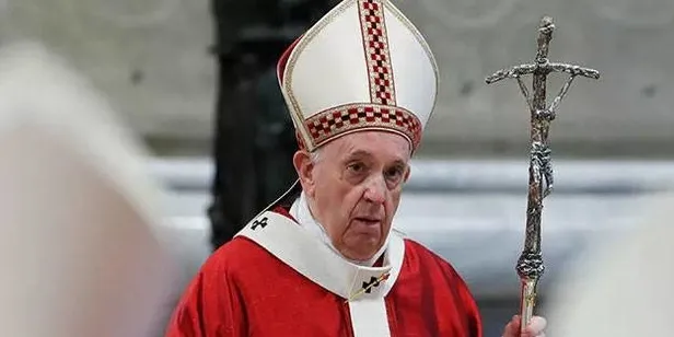 papa-oldu-mu-papa-francis-neden-oldu-kylie-pentelowin-anonsu-ingiltereyi-karistirdi-1640511263571.jpg Papa öldü mü? Papa Francis neden öldü? Kylie Pentelow'ın anonsu İngiltere'yi karıştırdı-3