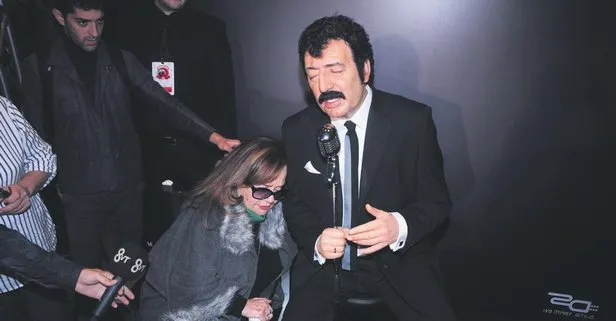 Müslüm Gürses’in eşi Muhterem Nur ile yapımcı Mustafa Uslu birbirine düşman kesildi!