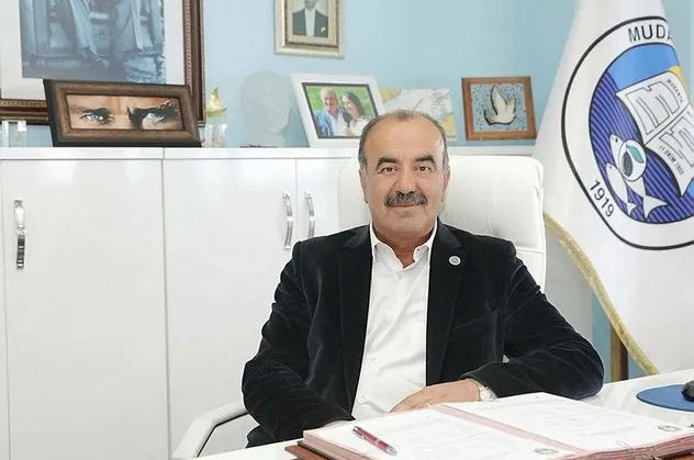 CHP'li Hayri Türkyılmaz hizmet etmiyor olanı da dağıtıyor: Restoran Vapuru bedelsiz olarak İBB'ye verdi