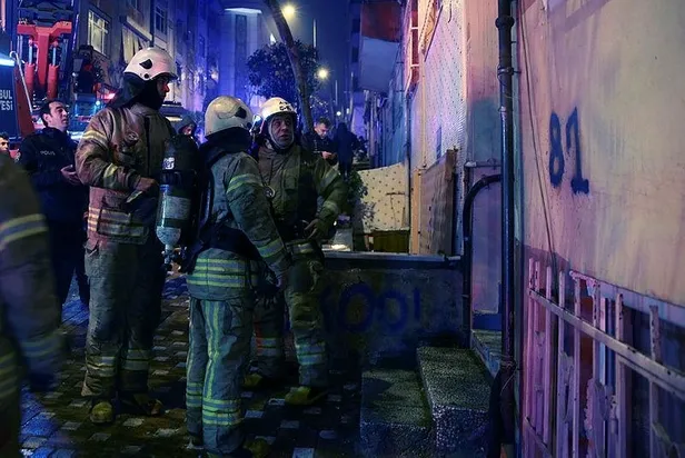 Son dakika: İstanbul Bayrampaşa'da yangın! Çok sayıda yaralı var-2