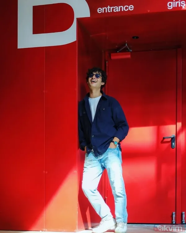 4 ay önce evlenmişti! Güldür Güldür’ün Mustafa’sı Özgür Aydın’ın gözünden sakındığı güzeller güzeli eşine bakın! Görenin nutku tutuldu - 3