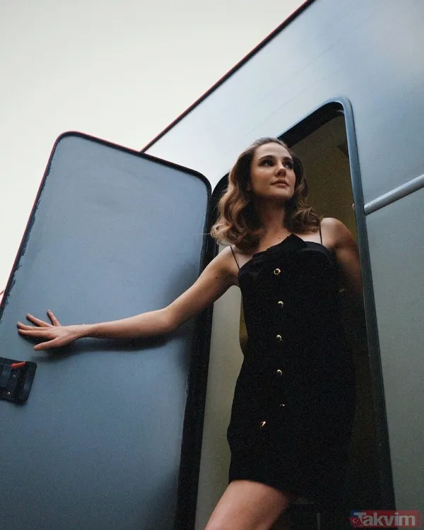 Alina Boz’a evlilik teklifi eden Umut Evirgen’den bomba Serenay Sarıkaya hamlesi! Fark edilince geri adım attı ancak... - 10