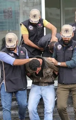 3 kızı dağa götürürken yakalandılar!