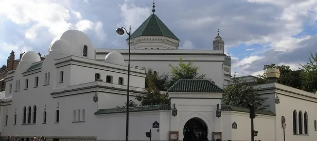 Fransa'dan skandal cami kararı!