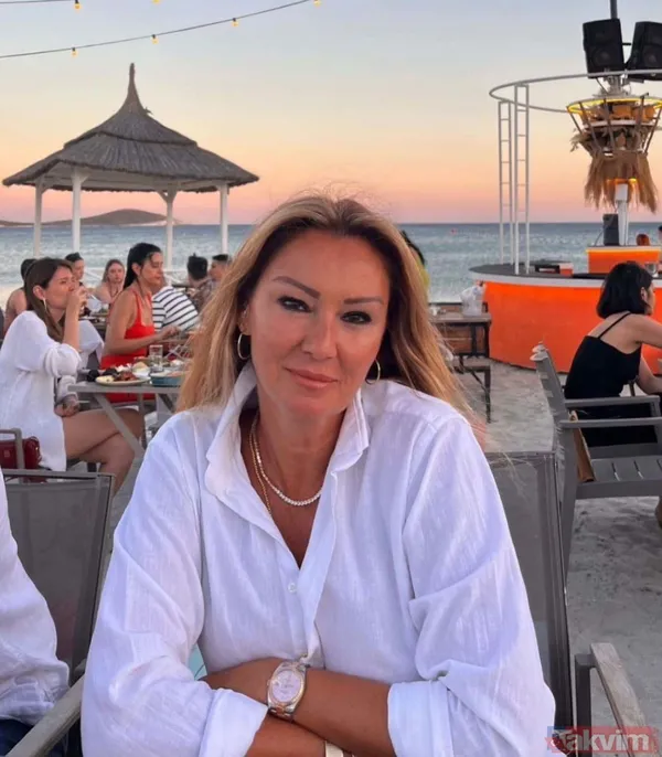 1994 Türkiye güzeli Pınar Altuğ rengarenk mayosuyla paylaştı! Kitesurf sonrası sosyal medyayı salladı! “Biraz tepişmek lazım” - 12