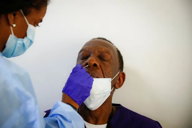 Son dakika: ABD'de koronavirüs kaynaklı ölümlerin sayısı 116 bini geçti-1