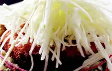 Keçi Peynirli Salata