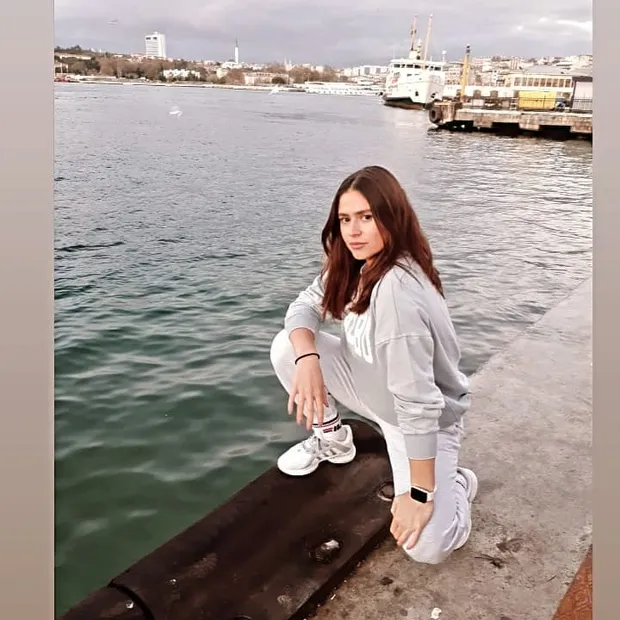 Survivor Ayşe çıka çıka bakın kim çıktı! Yapmadığı şey kalmamış Ayşe Yüksel meğer Masterchef yarışmacısı Yasin Obuz'la...-9