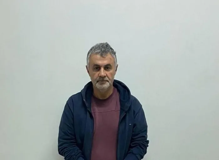 orgutun-sozde-ust-duzey-yoneticilerinden-firari-mehmet-kamisin-ifadesine-ulasildi-fetocu-hain-polisleri-boyle-1700743045589.jpeg Örgütün sözde üst düzey yöneticilerinden firari Mehmet Kamış'ın ifadesine ulaşıldı! FETÖ'cü hain polisleri böyle tehdit etti: Bunun hesabını vereceksiniz!-3
