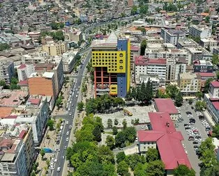 Dünyanın en saçma binası tarih oldu