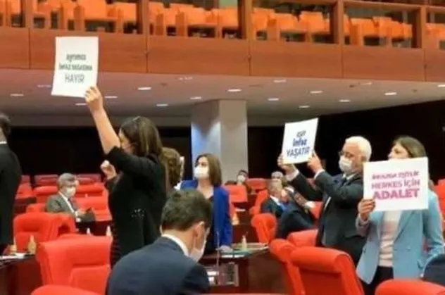 Son dakika: HDP ve CHP'den Meclis'te "ihanet" dayanışması! Teröristlere af istediler