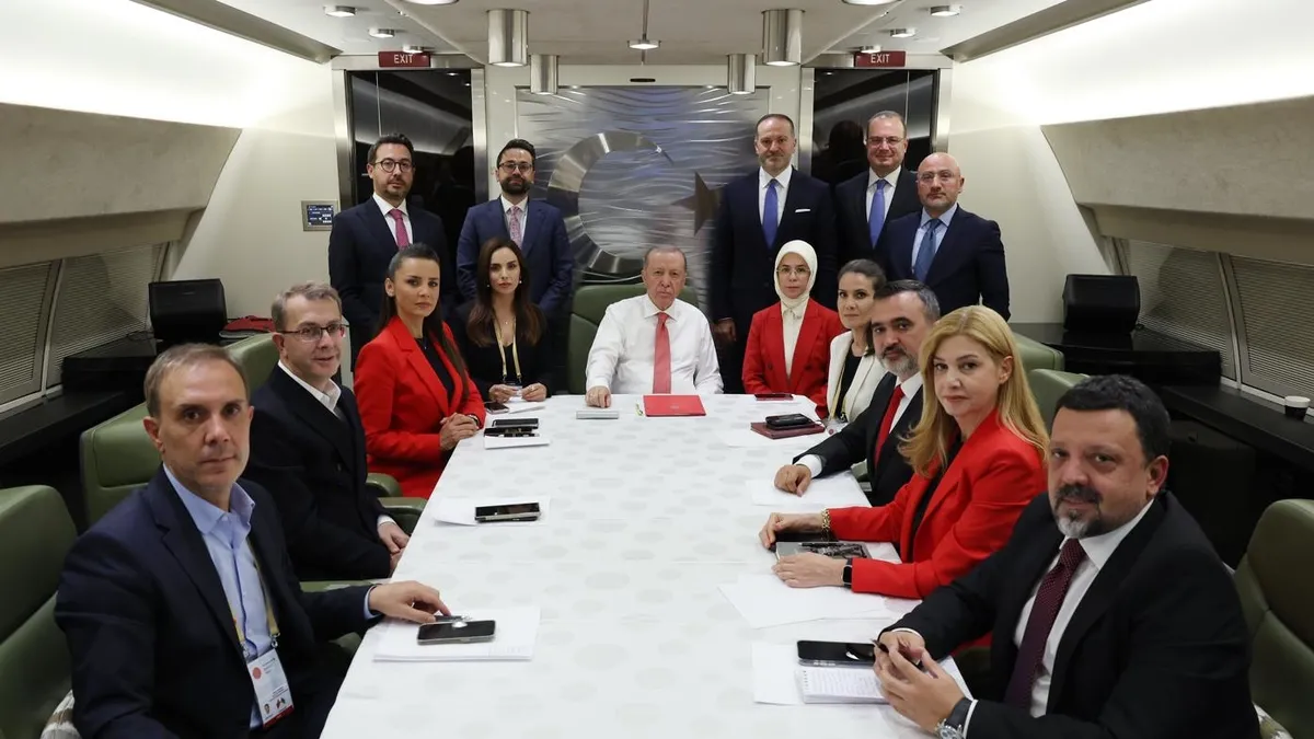 Başkan Erdoğan Azerbaycan dönüşü gazetecilerin sorularını yanıtladı | Suriye'ye doğal gaz müjdesi: Aliyev desteğe hazır