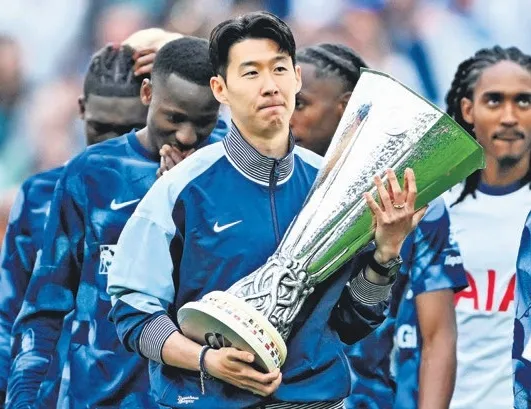 Gururlu bir şekilde buradan ayrılıyorum