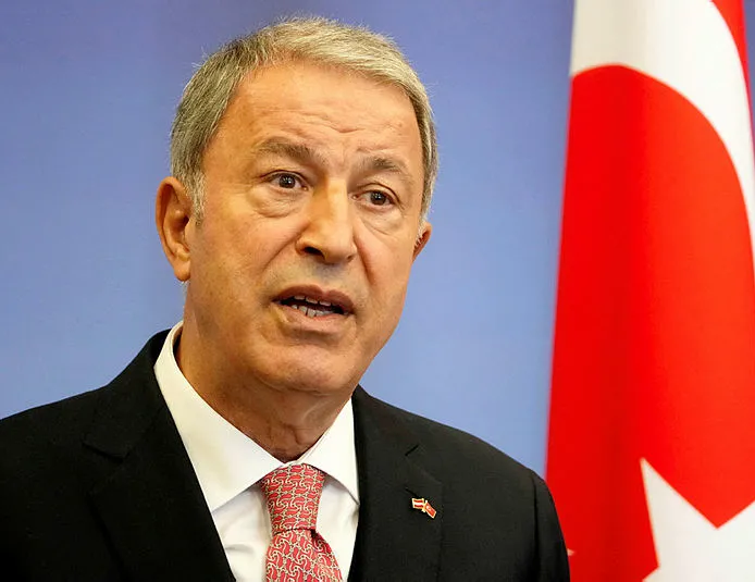 Bakan Akar’dan kritik Ermenistan görüşmesi