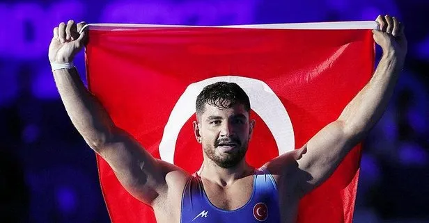 Milli güreşçi Taha Akgül 10'uncu kez Avrupa şampiyonu!