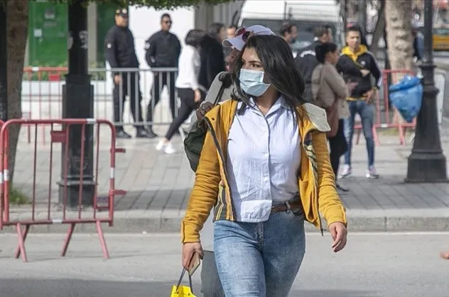 Bakanlık 24 soru ve yanıtla koronavirüs tedbirlerini açıkladı! Kafe, kreş, 65 yaş... İşte yeni kısıtlamaların detayları