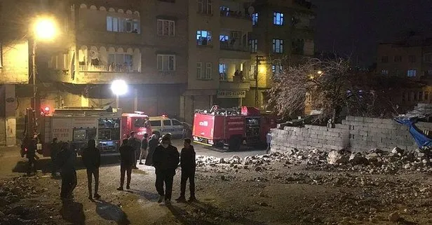 Gaziantep’te Savcılı Mahallesi’nde metruk bina çöktü!