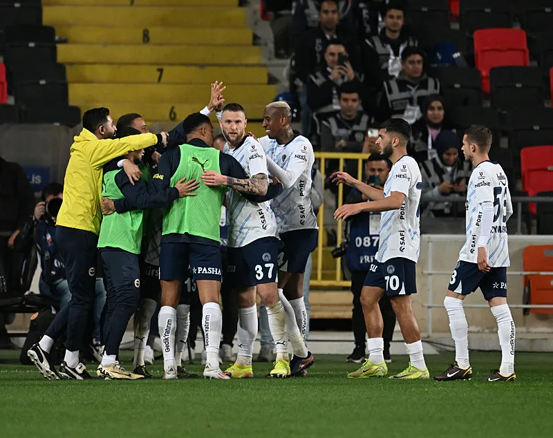 Fenerbahçe'den sansyonel transfer! Jose Mourinho onay verdi - 1