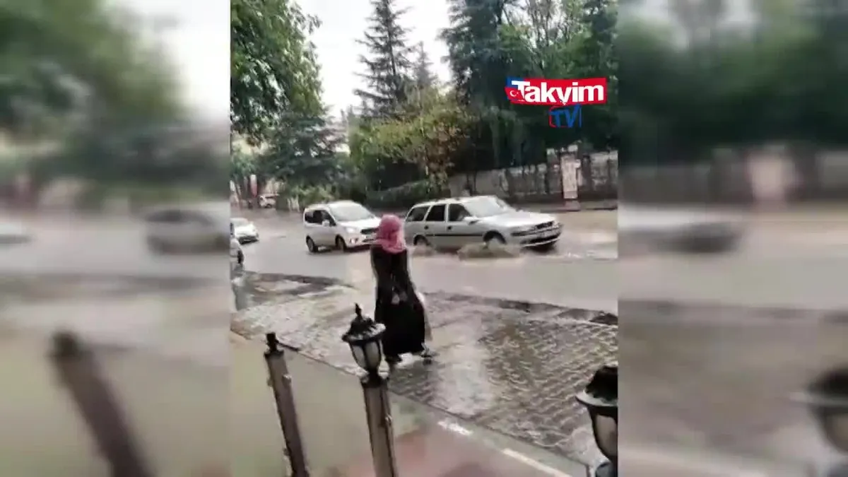 Ankara'yı sağanak yağış vurdu!