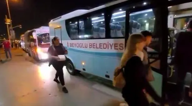 İstanbullu yolda kaldı! CHP'li İBB yolcuları taşıyamayınca AK Partili belediyeler seferber oldu-4