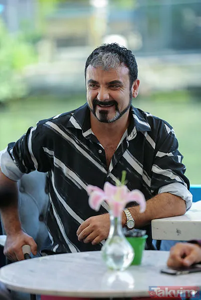 Güldür Güldür’ün Hayati'si Mahir İpek’in eski eşi kendisinden de ünlü! 20 yıl dile kolay! Meğer Üç Kız Kardeş’in yıldızıyla... - 5