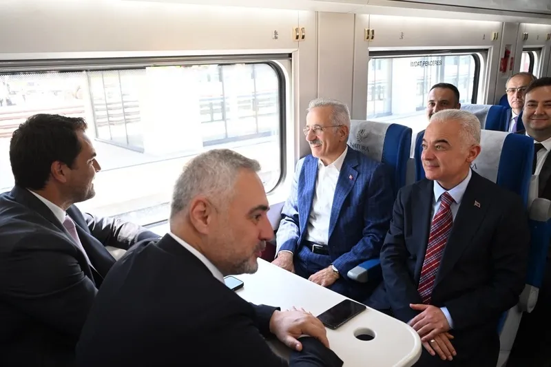 istanbul-kapikule-arasi-4-saatten-15-saate-dusuyor-test-surusu-basladi-1780747679050.jpg İstanbul-Kapıkule arası 4 saatten 1,5 saate düşüyor: Test sürüşü başladı-8