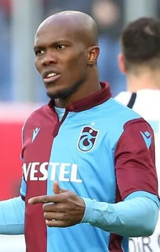 Trabzonsporlu Nwakaeme'den haber var | MR çekimi ertelendi, Galatasaray maçına...