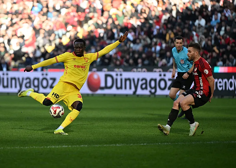 Galatasaray'a Süper Lig'den 2 transfer! Golcü de bulundu - 19