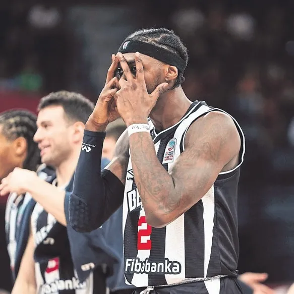 Kartal yarı finalde