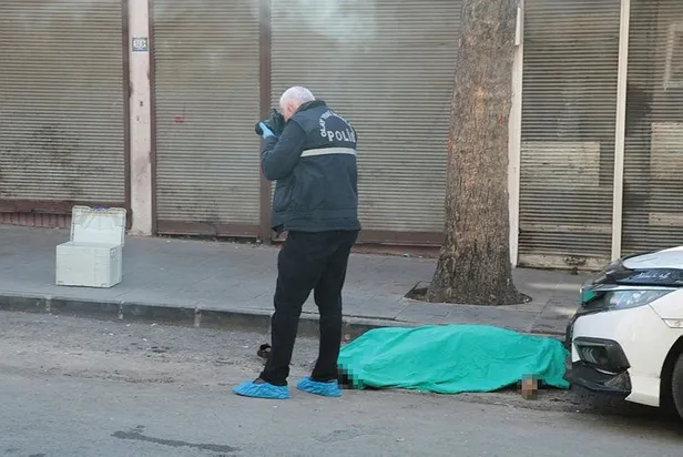 kahramanmarasta-silahli-kavga-baba-ve-oglu-hayatini-kaybetti-1672666495554.jpeg Kahramanmaraş'ta silahlı kavga: Baba ve oğlu hayatını kaybetti-3