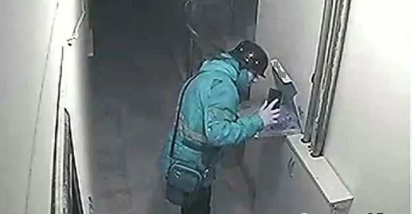 Tükürülen pizzayı yiyen kişi konuştu-1