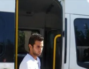 Hem çaldı hem hakaret etti!