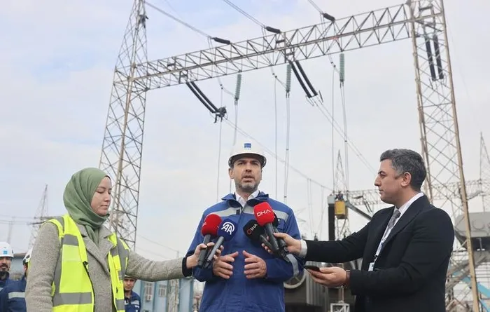 enerji-ve-tabii-kaynaklar-bakani-alparslan-bayraktar-duyurdu-elektrik-ve-gazda-fiyat-artisi-yok-1704059548961.jpeg Enerji ve Tabii Kaynaklar Bakanı Alparslan Bayraktar duyurdu! Elektrik ve gazda fiyat artışı yok-3