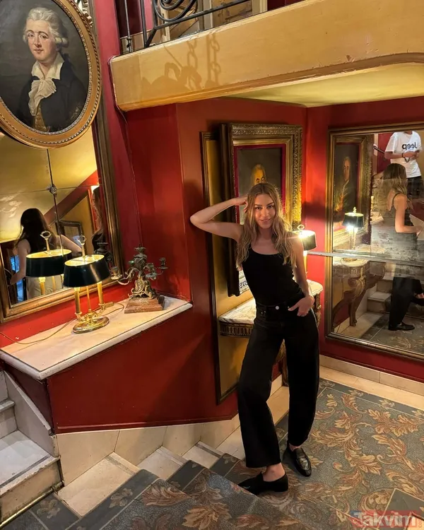 Sinem Kobal’ın Paris pozları sosyal medyayı salladı! - 9