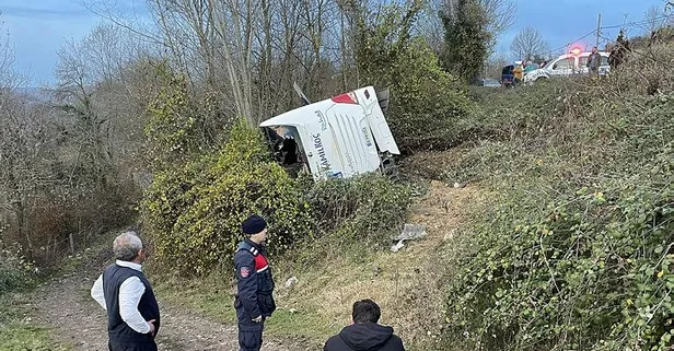 Bartın'da yolcu otobüsü devrildi: Çok sayıda yaralı var