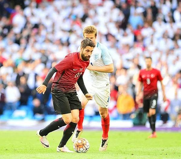 milli-futbolcu-olcay-sahan-emekliye-ayrildi-1631126801566.jpeg Milli futbolcu Olcay Şahan emekliye ayrıldı-1