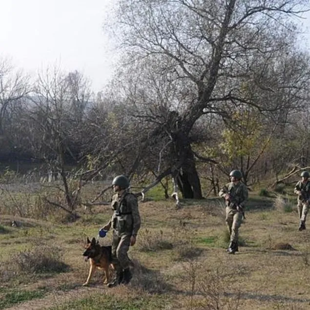 Yunan’a kaçarken yakalandılar