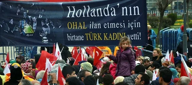 Bursa'da anlamlı pankart