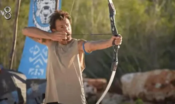 Survivor'da yumruklar konuştu ifşa olması çok zaman almadı! Perşembenin geleceği çarşambadan belliydi! Atakan Adem ve Parviz...-8