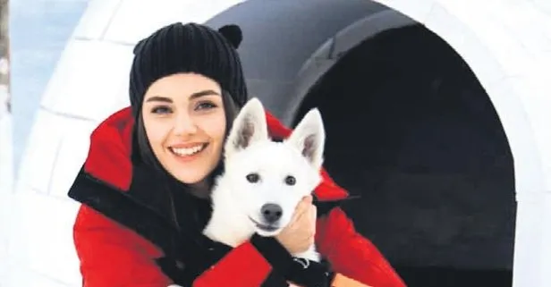 Yağmur Tanrısevsin ile Pınar Altuğ’dan örnek hareket