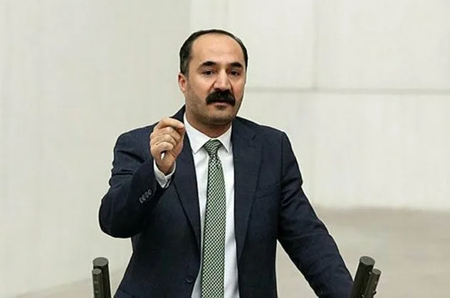 Eşini döven HDP Muş Milletvekili Mensur Işık partiden ihraç edilmek yerine iki yıl süreyle uzaklaştırıldı
